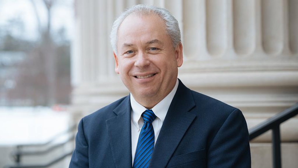 Bruce Duthu