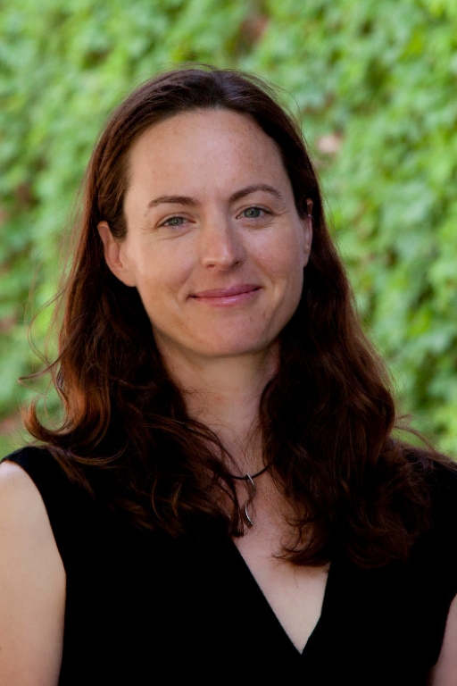 Headshot of Rosalie Kerr